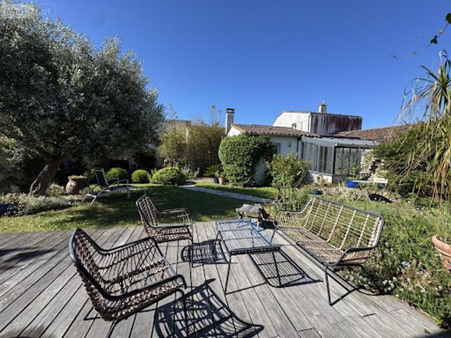 Maison vente à La Rochelle, Loix