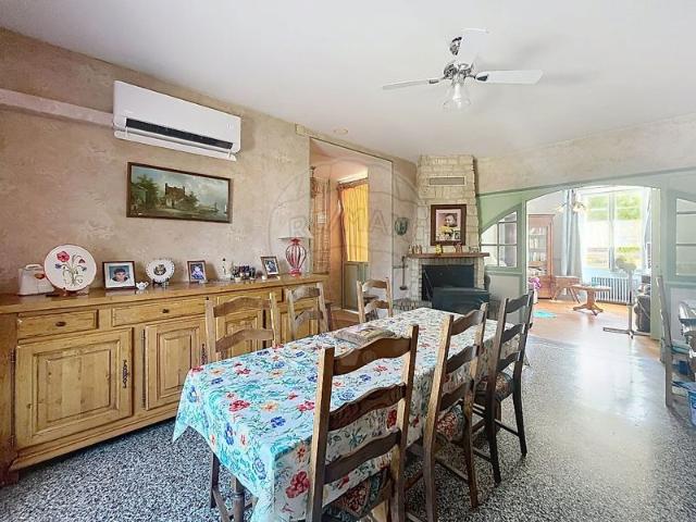 Maison vente à Sens, Champigny