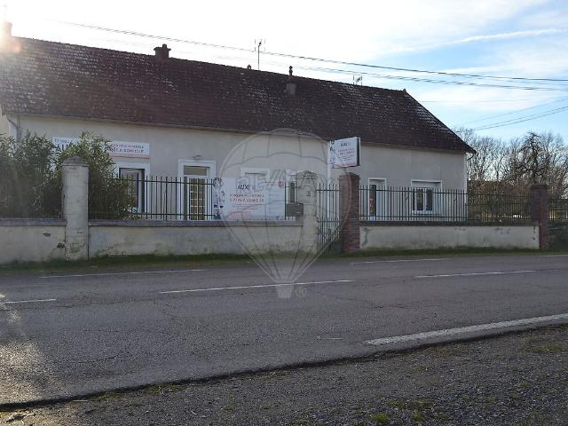 Maison vente à Château-Chinon (Ville), Fours