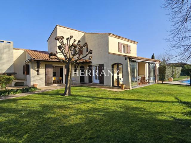 Maison vente à Libourne, Les Peintures