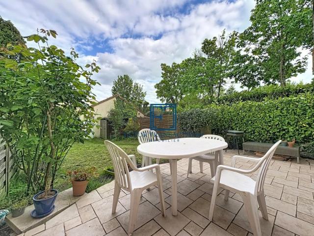 Maison vente à Versailles, Montigny-le-bretonneux