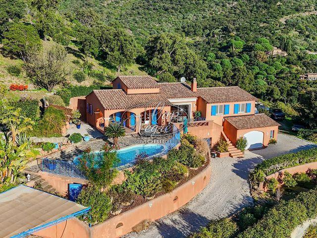 Maison vente à Arrondissement de Toulon, Le Lavandou