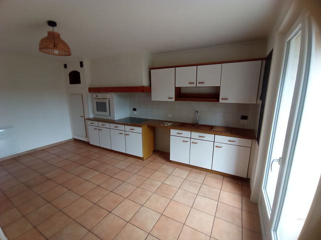 Maison location à Charvignère, Noailly