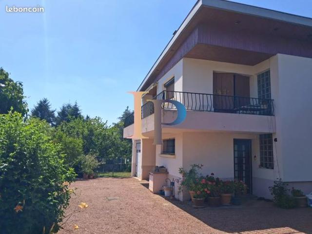 Maison vente à Roanne, Pouilly-sous-charlieu