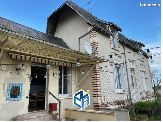 Maison vente à Chinon, Ports