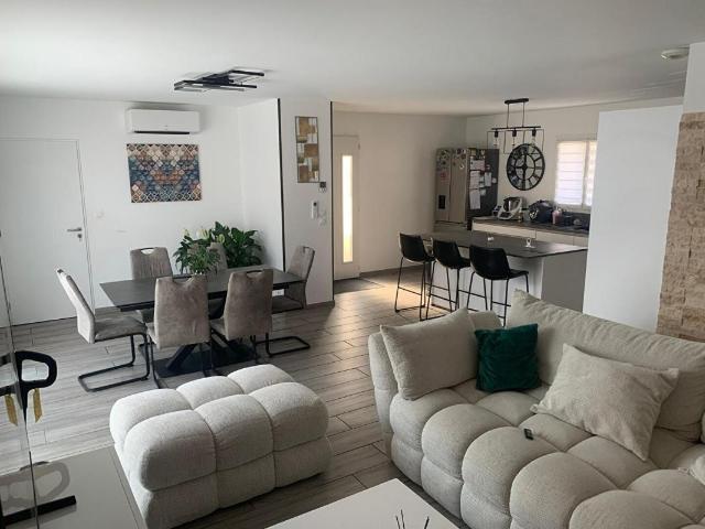 Maison vente à Nîmes, Laudun-l'ardoise