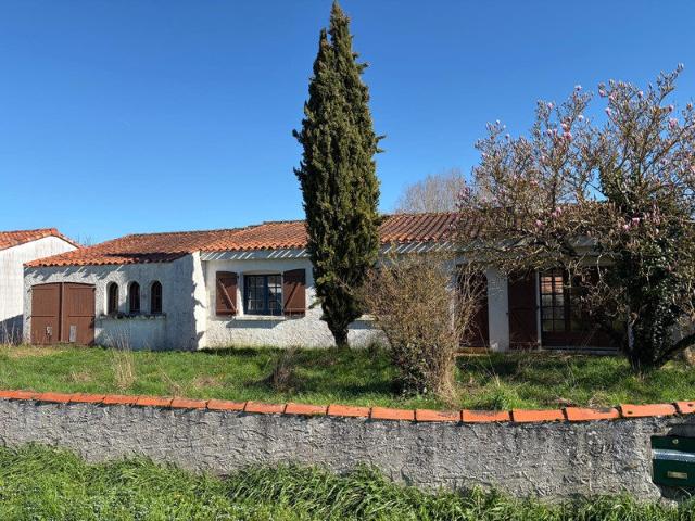 Maison vente à Fontenay-le-Comte, Les Magnils-reigniers
