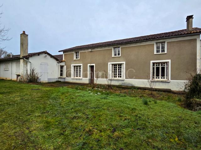 Maison vente à Niort, Sauzé-vaussais