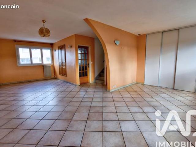 Maison vente à Évry, Champcueil