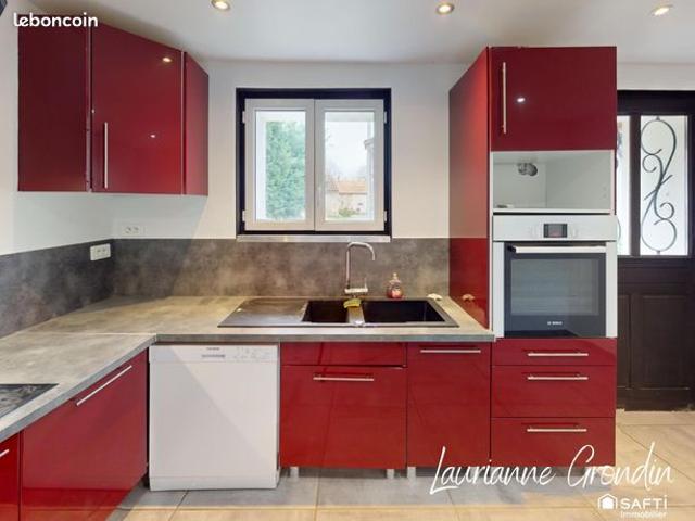 Maison vente à Saint-Jean-d'Angély, Juicq