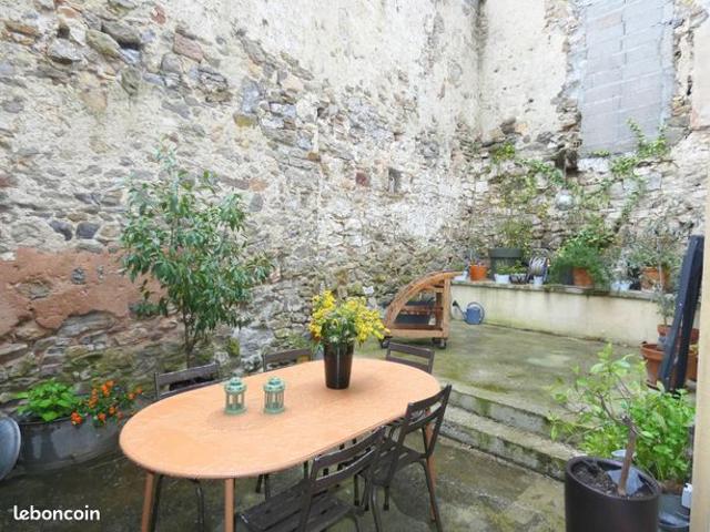 Maison vente à Narbonne, Lagrasse