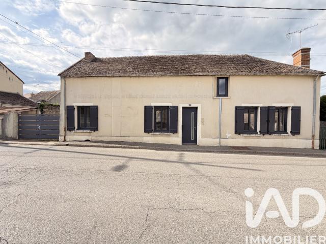 Maison vente à Fontainebleau, Ville-saint-jacques