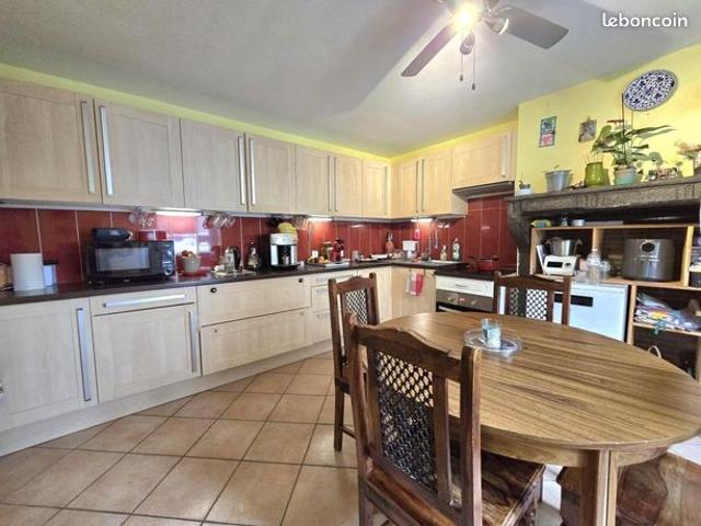 Maison vente à Riom, Limons