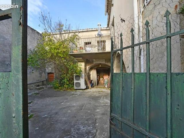 Maison vente à Nîmes, Sabran