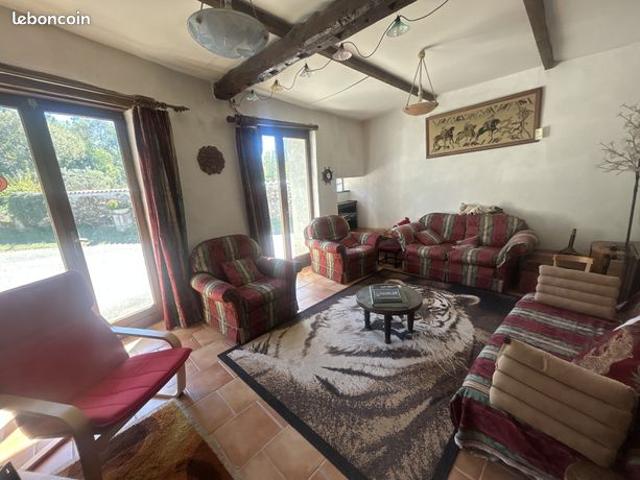 Maison vente à Cherves-Châtelars, Charente