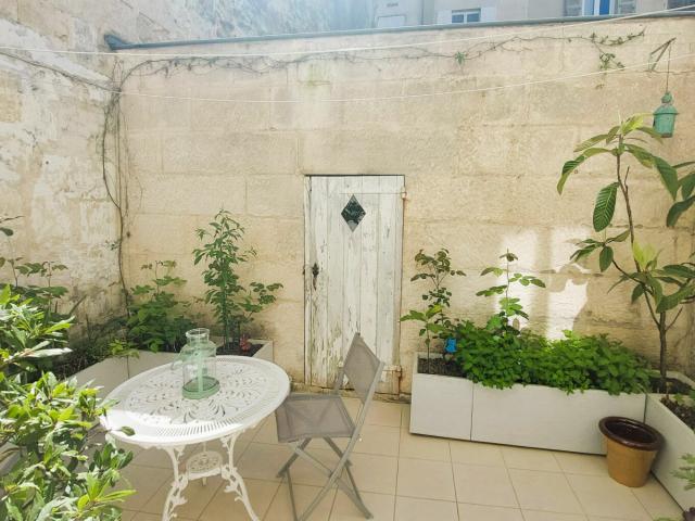 Maison vente à France métropolitaine, Saintes