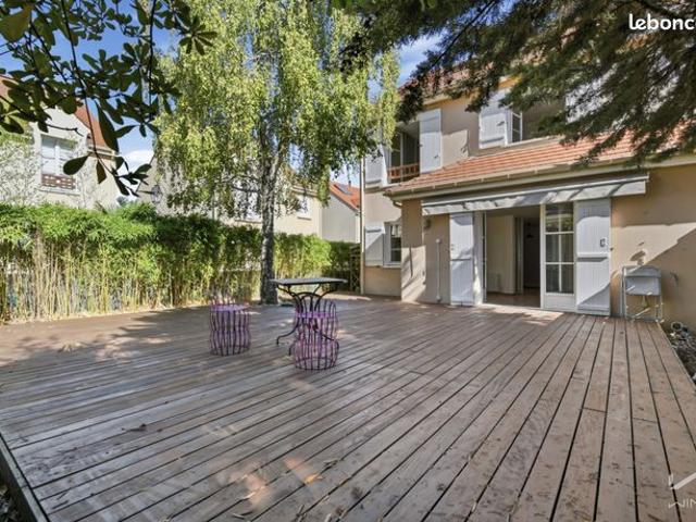 Maison vente à Nanterre, Hauts-de-Seine