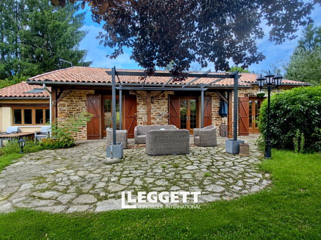 Maison vente à Nontron, Champniers-et-reilhac