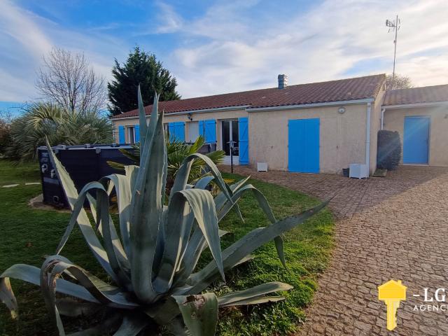 Maison vente à Saintes, Saint-andré-de-lidon