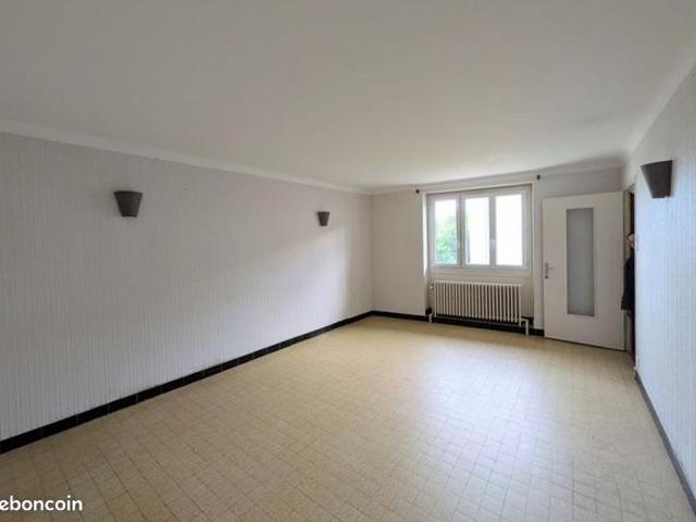 Maison vente à Montbrison, Ecotay-l'olme
