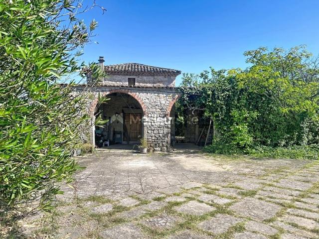 Maison vente à Largentière, Berrias-et-casteljau