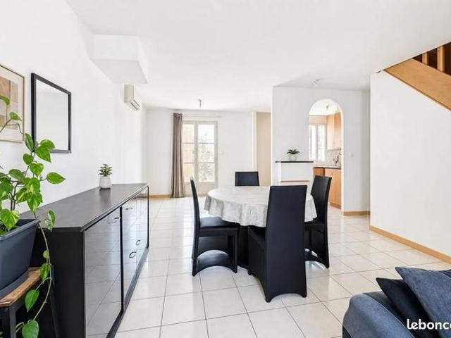 Maison vente à Sens, Champigny