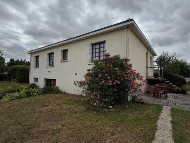 Maison vente à Fontenay-le-Comte, Saint-jean-de-beugné