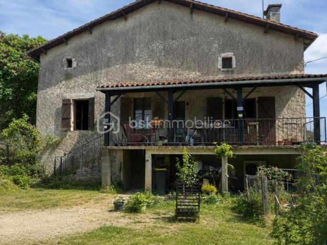 Maison vente à Ruffec, Charente