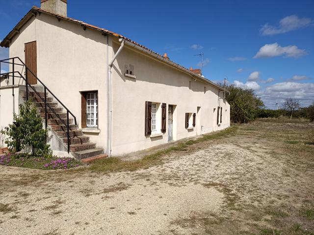 Maison vente à Tigné, Cernusson