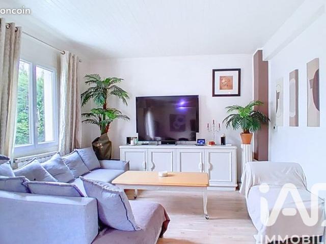 Maison vente à Versailles, Plaisir