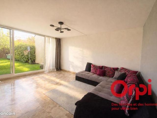 Maison vente à Rambouillet, Voisins-le-bretonneux