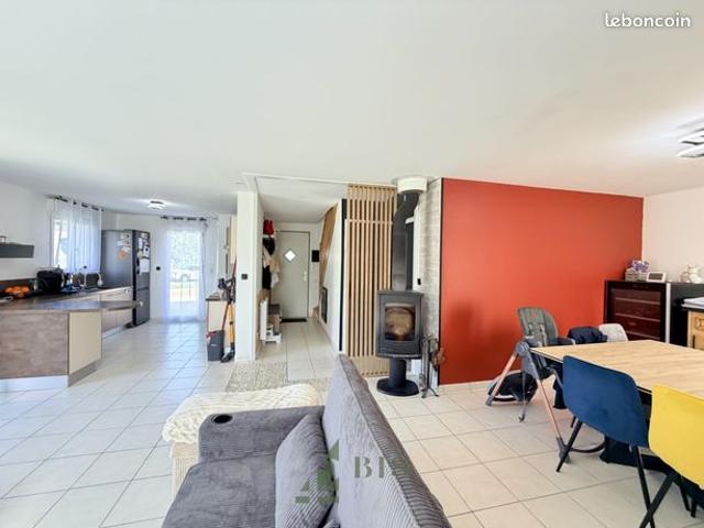 Maison vente à Roanne, Renaison