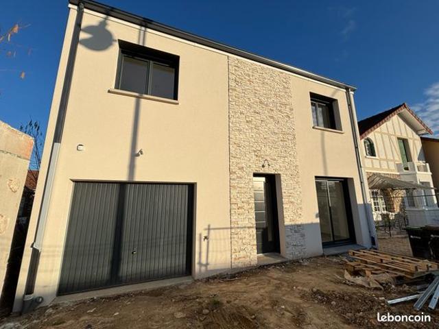 Maison vente à Créteil, Ormesson-sur-marne
