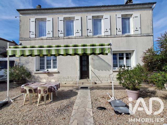 Maison vente à Saint-Jean-d'Angély, Nouvelle-Aquitaine