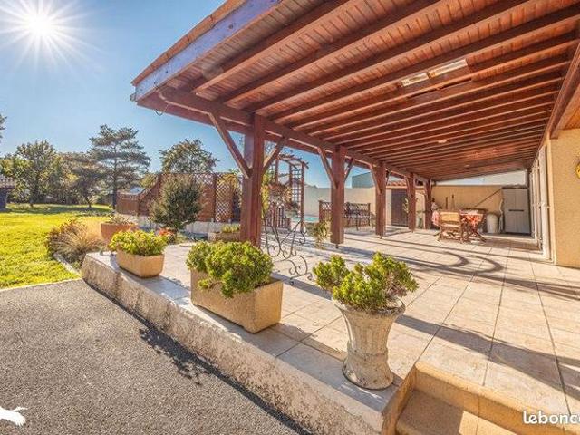 Maison vente à La Rochelle, Montroy