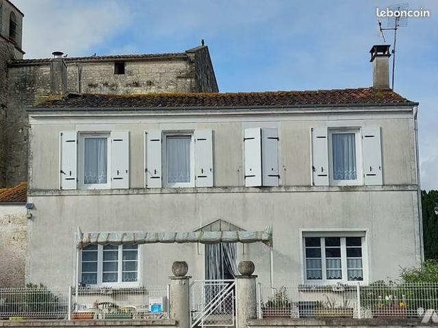 Maison vente à Villefranche-de-Rouergue, Sonnac