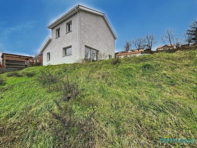 Maison vente à Roanne, Regny