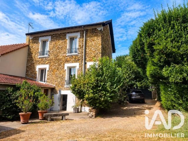 Maison vente à Corbeil-Essonnes, Essonne