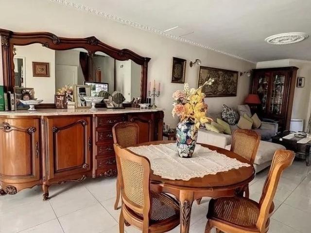 Maison vente à Évry, Petit-bourg