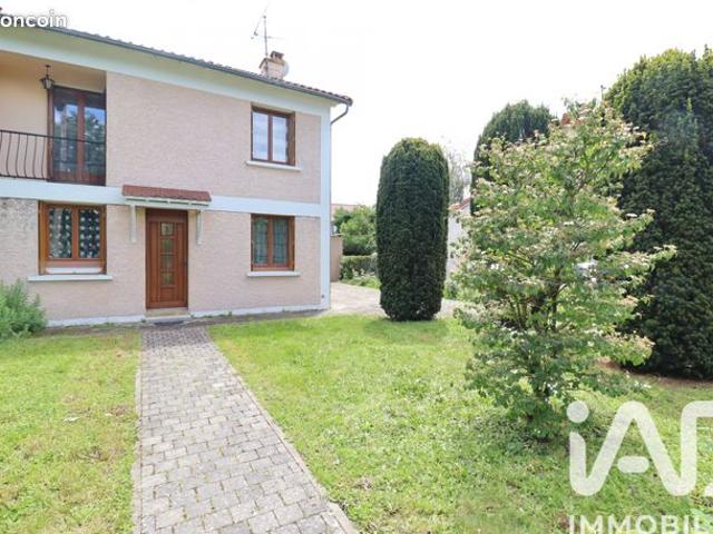Maison vente à Brioude, Saint-beauzire