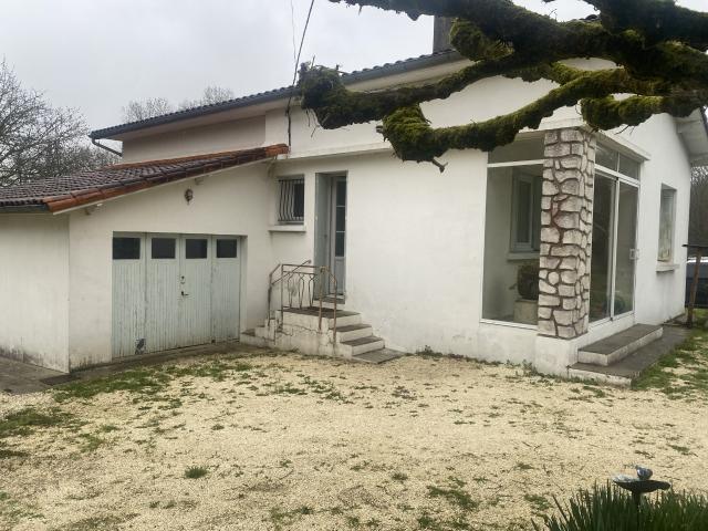 Maison vente à Saintes, Saint-georges-des-coteaux