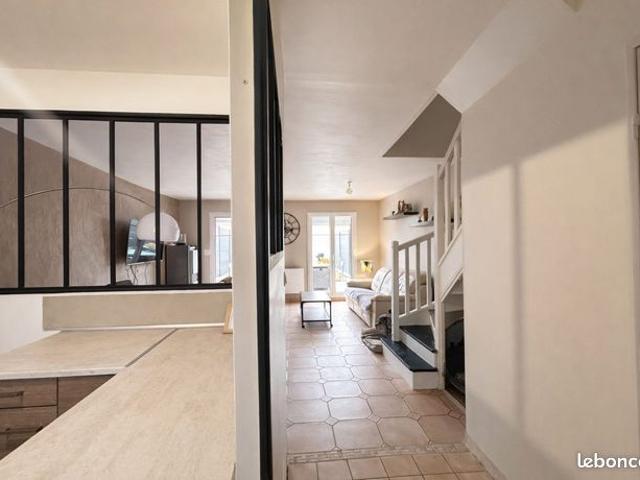 Maison vente à Versailles, Plaisir