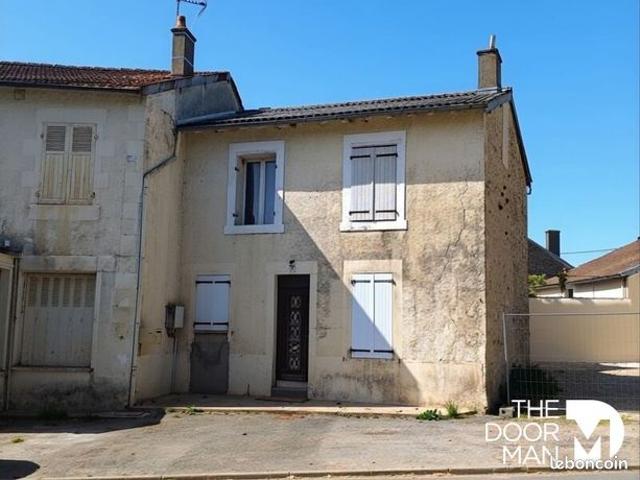 Maison vente à Montmorillon, Champagné-saint-hilaire
