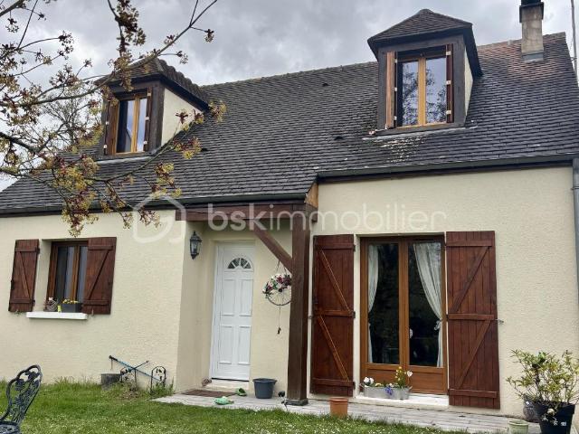 Maison vente à Fontainebleau, Larchant