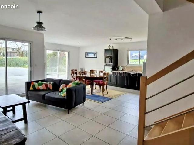 Maison vente à Tournon-sur-Rhône, Châteaubourg