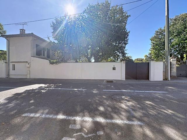Maison vente à Villeneuve-lès-Avignon, Gard
