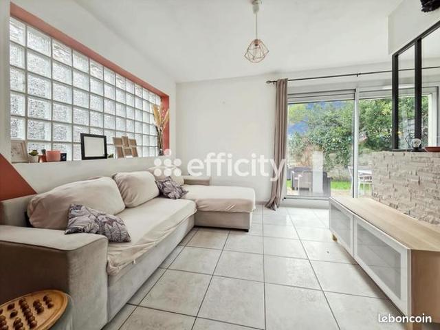 Maison vente à Ecouen, Martinique