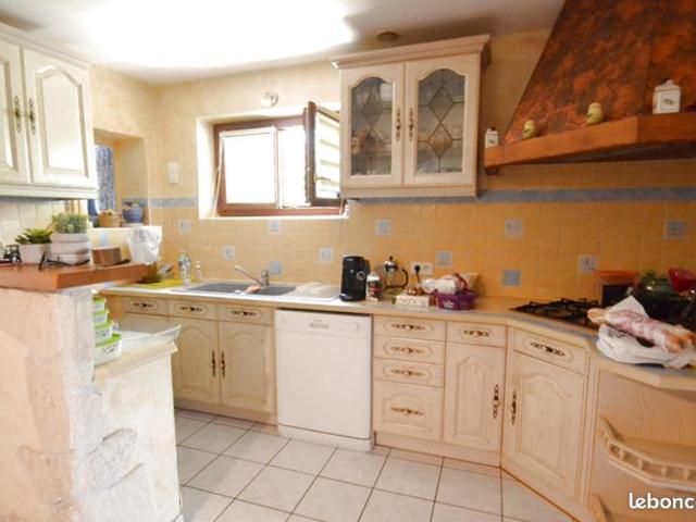 Maison vente à Montluçon, Bézenet