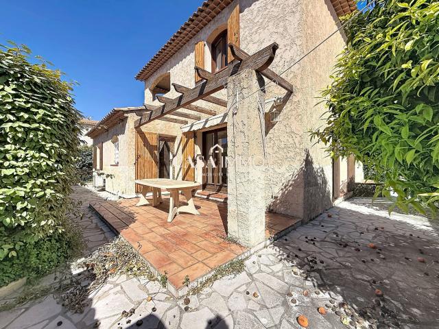 Maison vente à Arrondissement de Toulon, Hyères