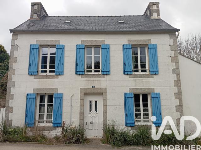 Maison vente à Poullaouen